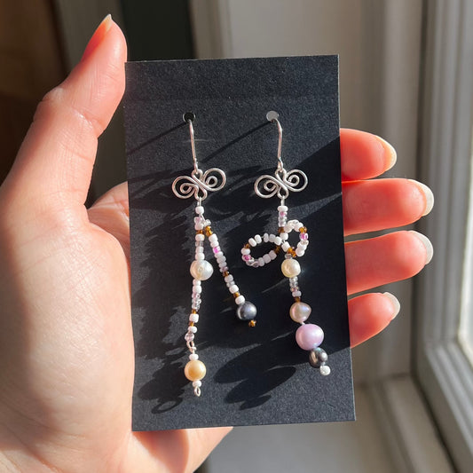 1 sur 1 𝕞𝕚𝕞𝕓𝕠𝕨 Boucles d'oreilles