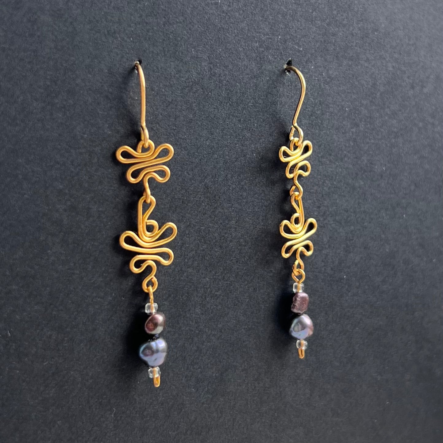 Eden Pearl Gold Earrings